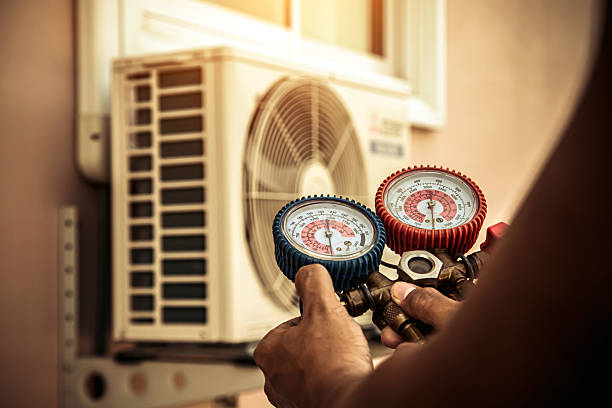 Professional Ac Installation technician working in Warsaw, VA